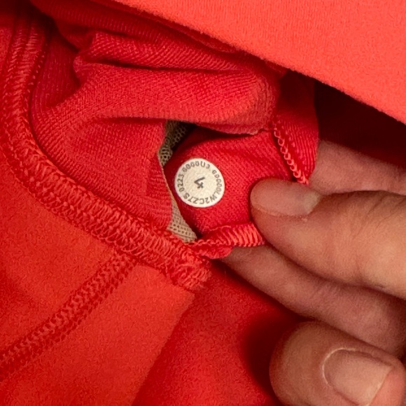 Lululemon Flow Y Bra Nulu, Lip Gloss (4) - Picture 3 of 3